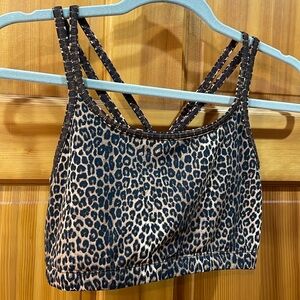 Kira Grace Criss Cross Straps Sports Bra/Yoga Top/Workout/Athletic/Athleisure M